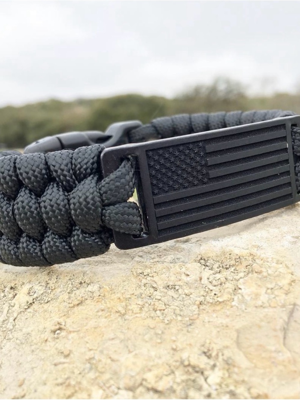 Black Paracord American Flag Bracelet - Tactical Men’s Accessory